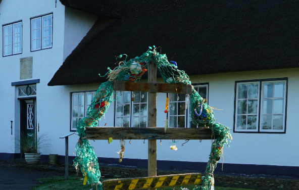 Sylt News: Jöölboom-Ausstellung startet mit Umwelt-Projekt und Exklusiv-Edition